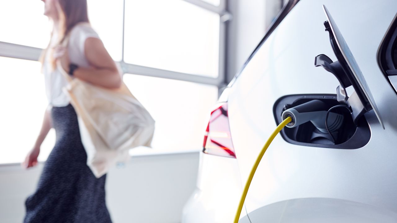 Elbilsladdning: Laddningsstandarder och elbilsladdare för effektiv laddning